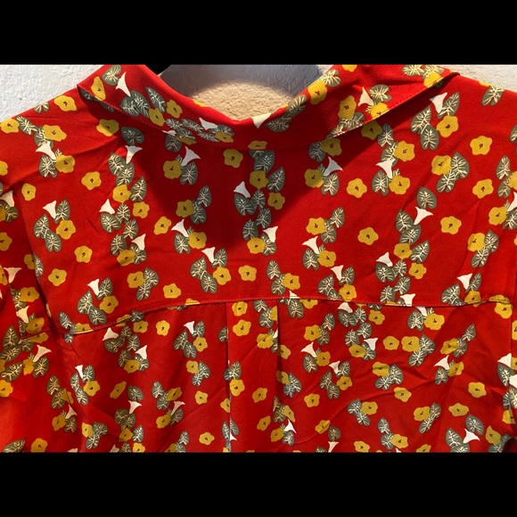 Cabi , Almost Famous Collection Belfry Blouse - Picture 5 of 6